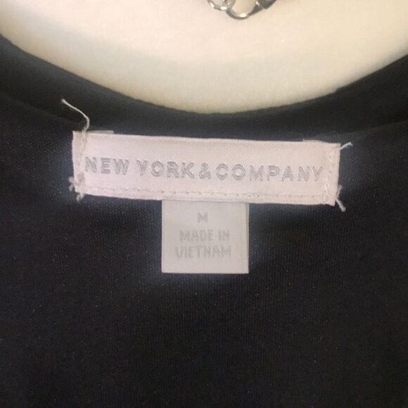 28. NEW YORK & COMPANY BLACK SLEEVELESS EVENING DRESS - Picture 10 of 13